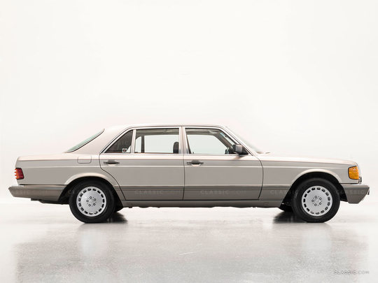 1988 Mercedes-Benz 560 SEL